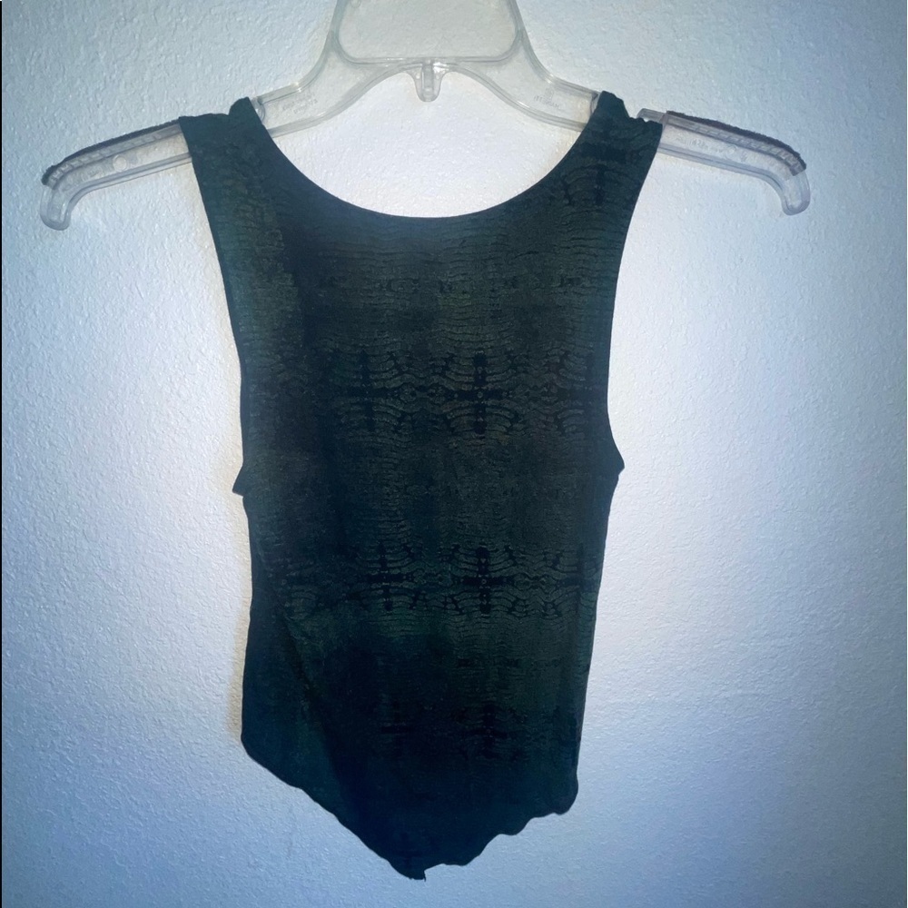 Kathmandu Imports Tank. standard Size - Small - Medium. - Picture 2 of 8